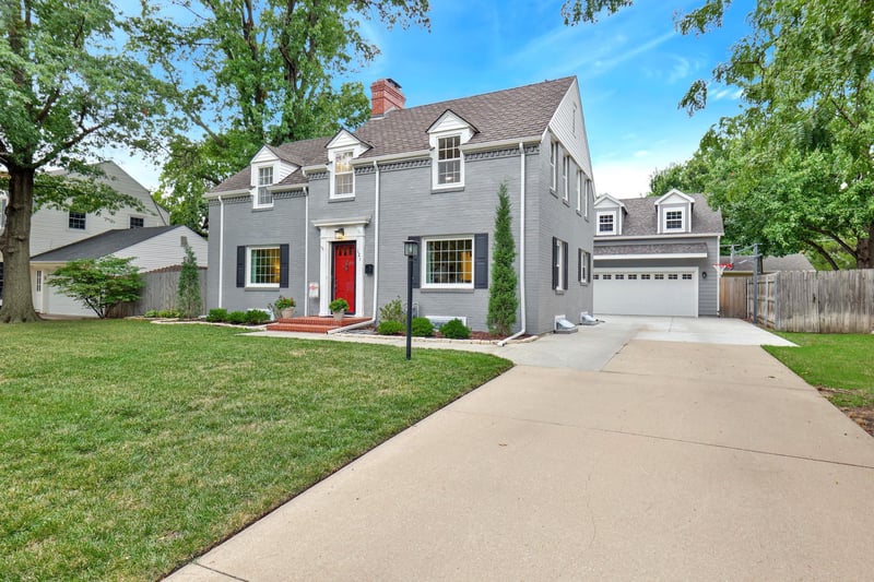 121 N Crestway, Wichita, KS 67208