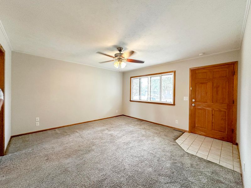 903 Lena Ave, Salina, KS 67401