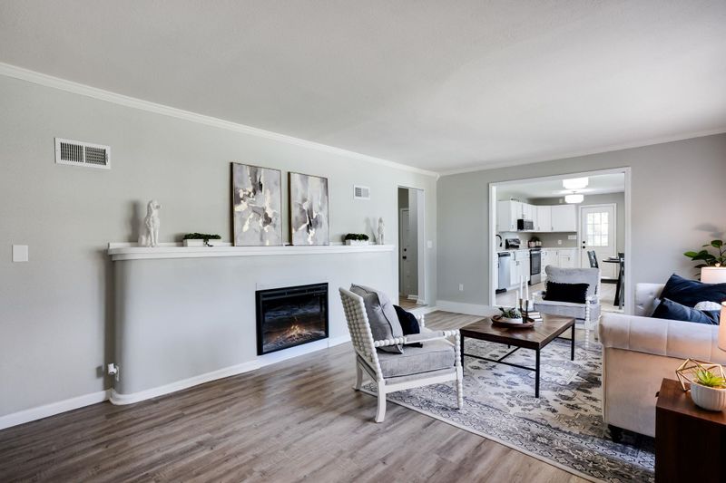 353 N Pinecrest St, Wichita, KS 67208