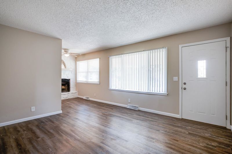 3255 S Mount Carmel Ave, Wichita, KS 67217