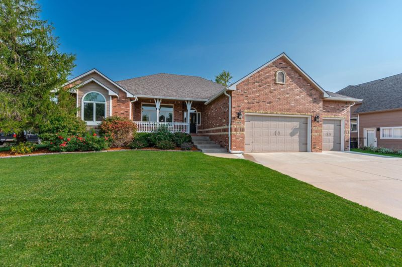 1608 Gleneagles Ct, Andover, KS 67002