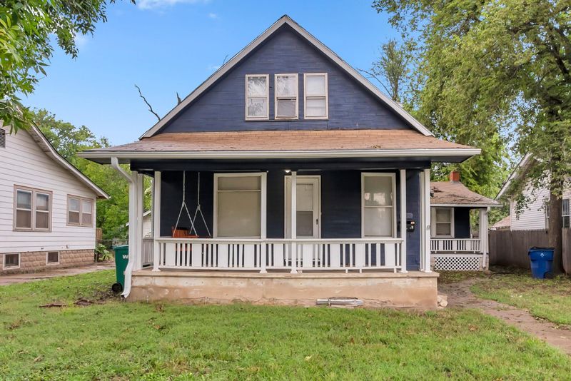 1716 W Maple St, Wichita, KS 67213