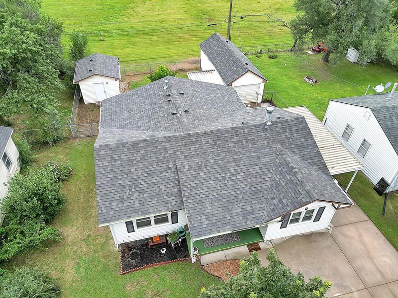 455 N 8th St, Towanda, KS 67144