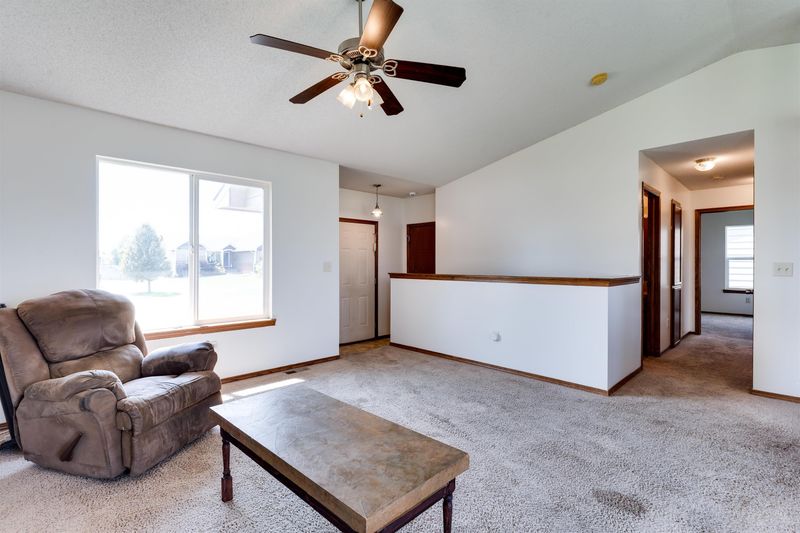 2010 E Teak Ct, Andover, KS 67002