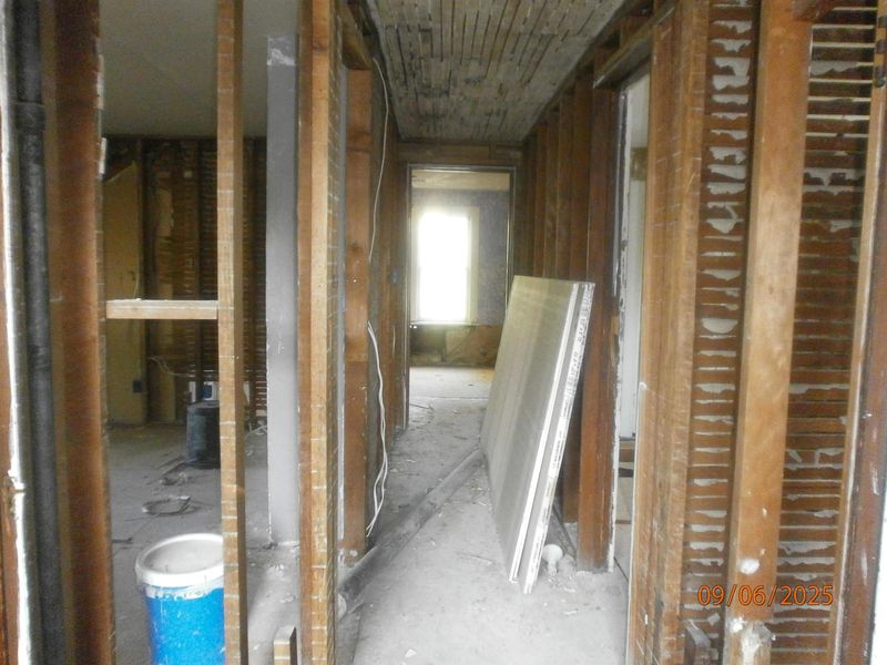 222 S Front St, Salina, KS 67401