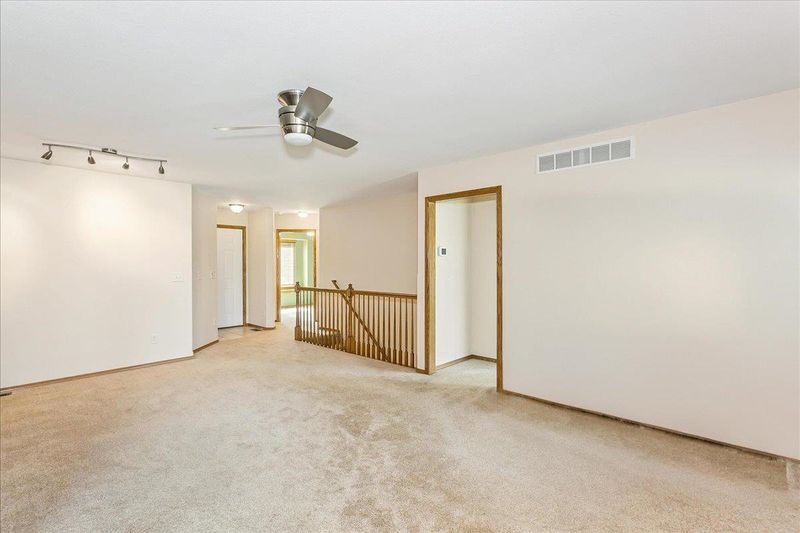 14026 E Whitewood St, Wichita, KS 67230