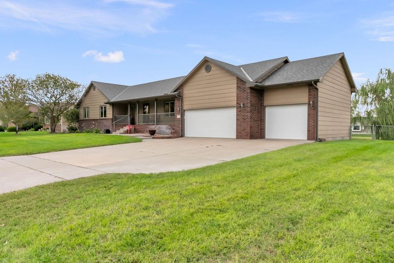 701 E Valley Park Dr, Valley Center, KS 67147