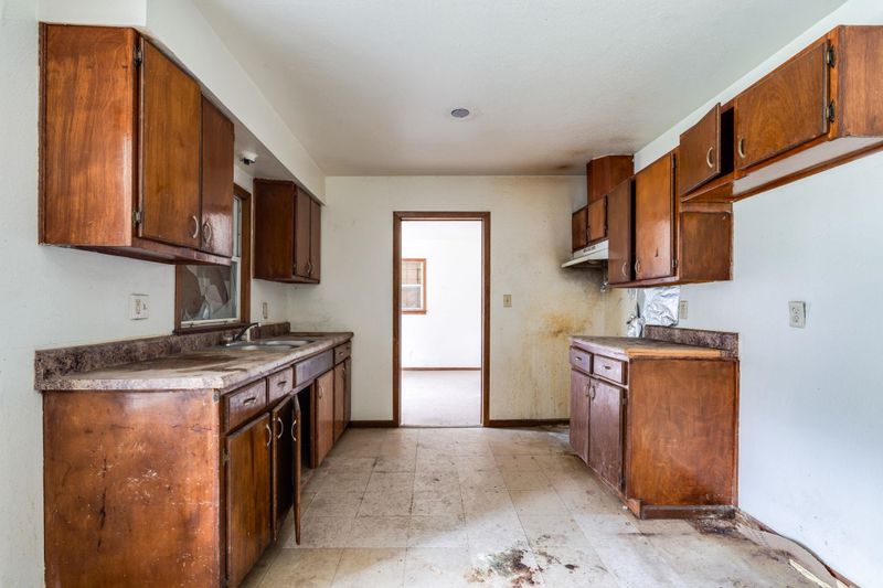 2232 E Random Rd, Wichita, KS 67214