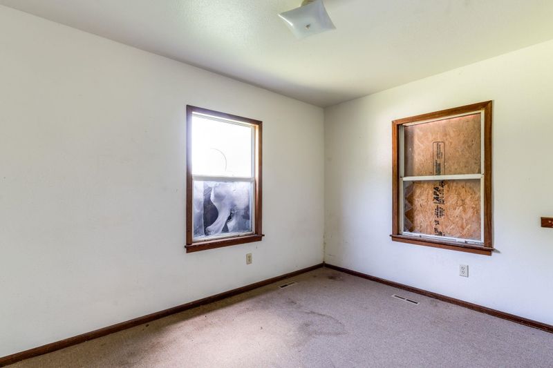 2232 E Random Rd, Wichita, KS 67214