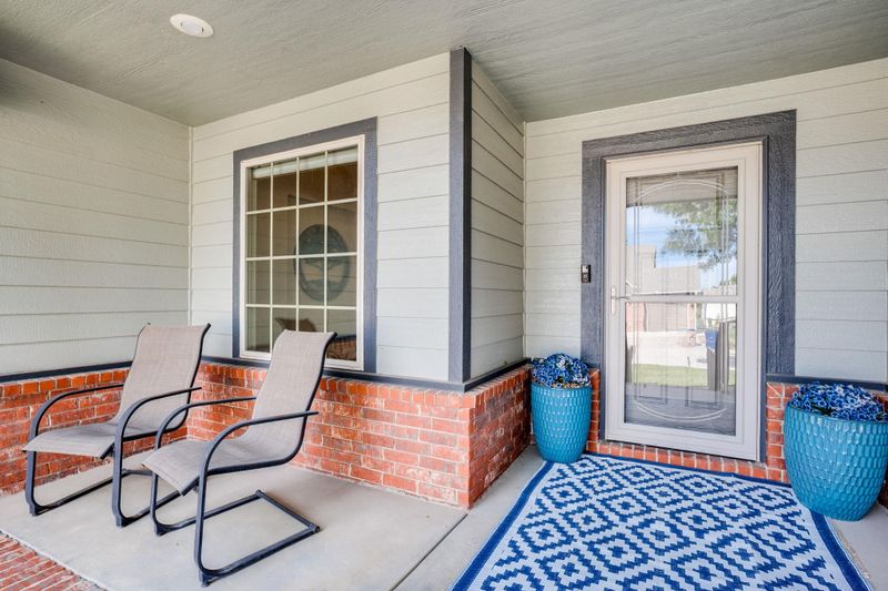 1017 S Rue St, Wichita, KS 67207