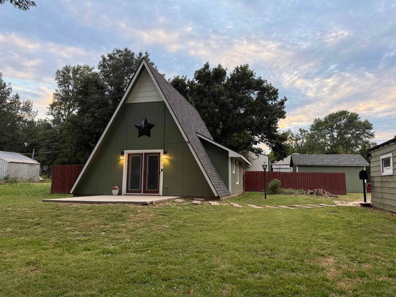 615 N Main, Leon, KS 67074