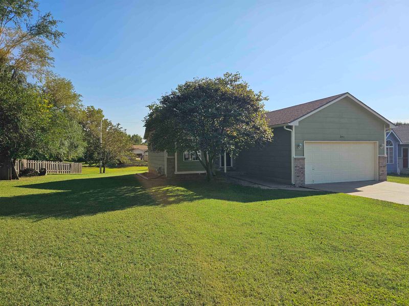 2411 E Ventnor St, Park City, KS 67219