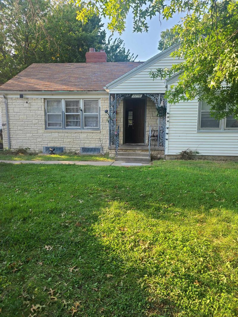 2756 E Rivera St, Wichita, KS 67211
