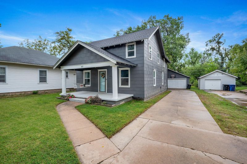 241 Columbia St, Augusta, KS 67010