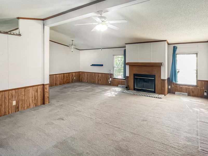 15558 SW Claassen Ct, Rose Hill, KS 67133
