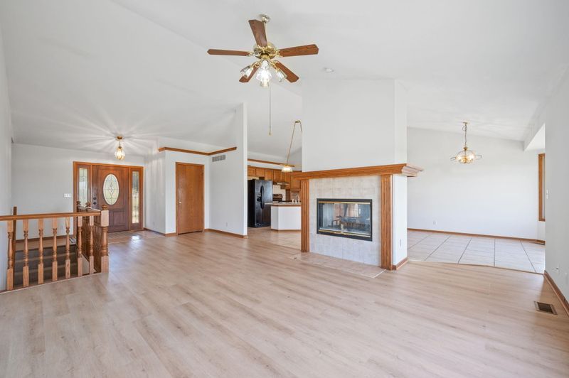 11909 E Calais Ct, Wichita, KS 67210-1861