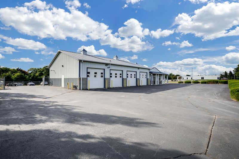 801 N River St, Derby, KS 67037