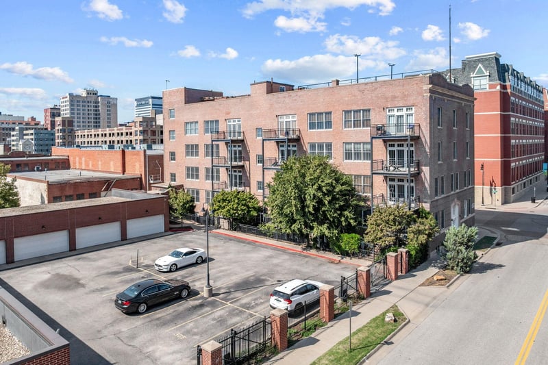 201 S Saint Francis #401, Wichita, KS 67202