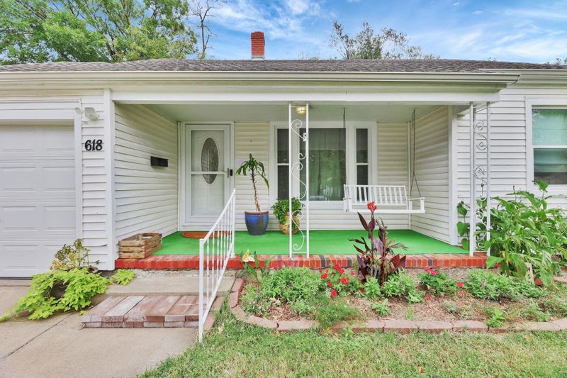 618 Sylvan, Wichita, KS 67218