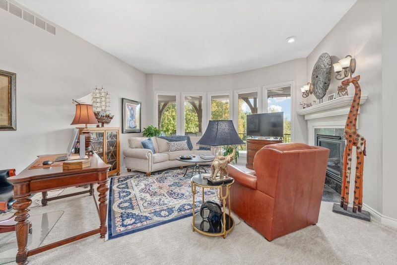 123 E Pine Meadow Ct, Andover, KS 67002