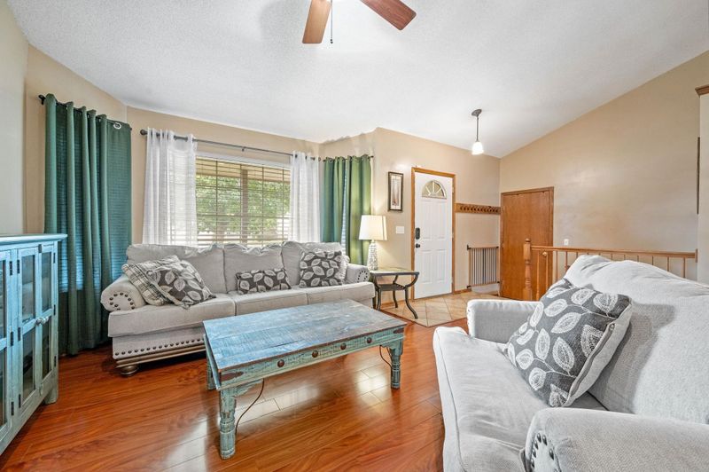 6167 E Quail Ridge Ct, Bel Aire, KS 67220