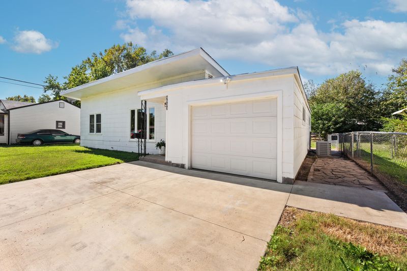 4533 S Cherry Ave, Wichita, KS 67217