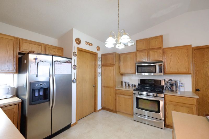 1705 N Mcrae Ct, Goddard, KS 67052