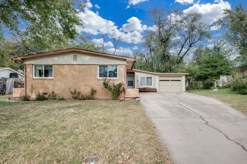 1510 E Beaumont St, Park City, KS 67219
