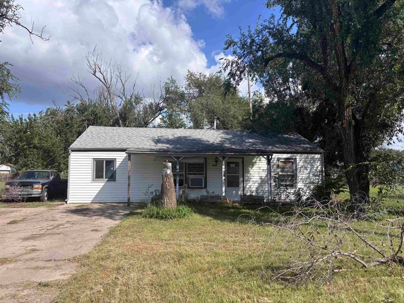 110 N Doris, Wichita, KS 67212