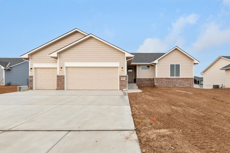 10979 W Sondra Ct, Maize, KS 67101