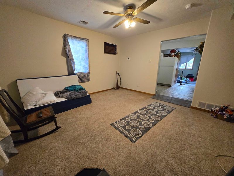 719 Maple Ave, Salina, KS 67401