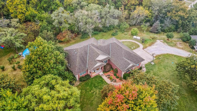 7405 S Maize Rd, Clearwater, KS 67026