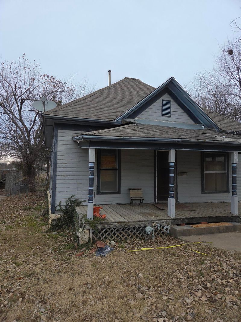 509 E Lincoln Ave, Wellington, KS 67152