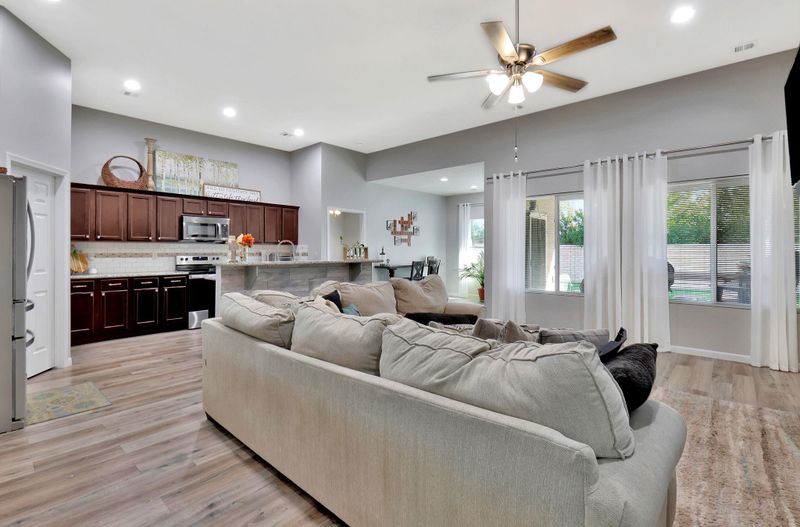 8613 E Millrun St, Wichita, KS 67226