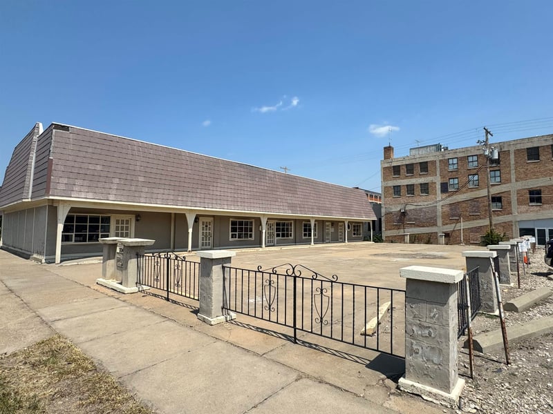 234 N 7th St, Salina, KS 67401