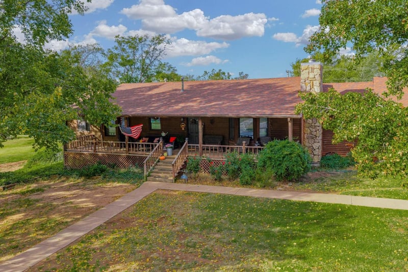 23 Young St, Caldwell, KS 67022
