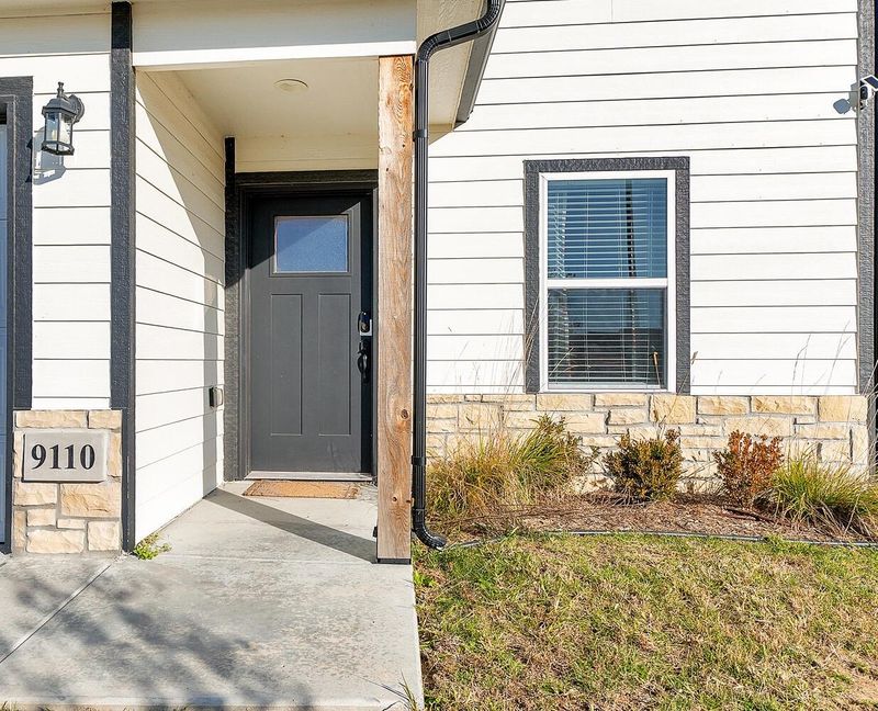 9110 E Hurst St, Wichita, KS 67210