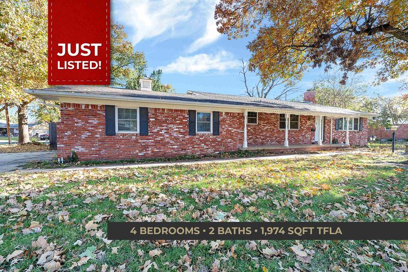 1146 N Wood Ave, Wichita, KS 67212-4054