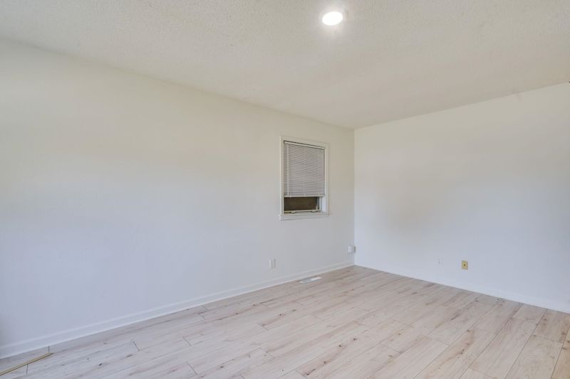 1507 E Catalina, Wichita, KS 67216
