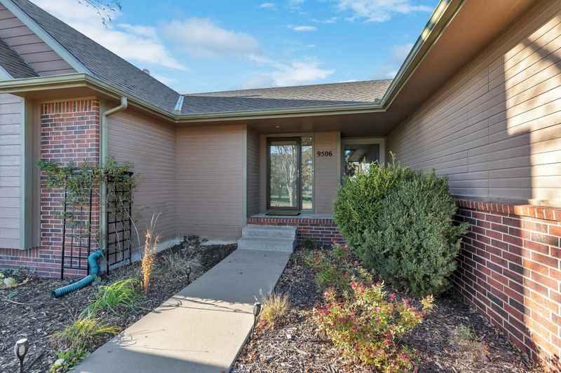 9506 E Elmwood St, Wichita, KS 67207