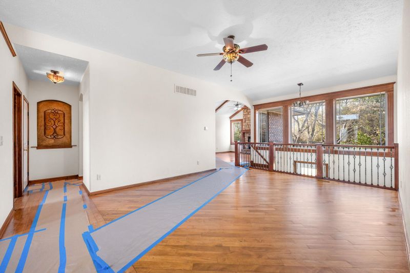 520 E Hedgewood Ct, Andover, KS 67002