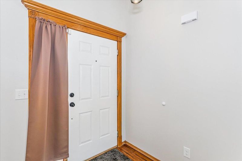 2218 E Sommerhauser Cir, Derby, KS 67037