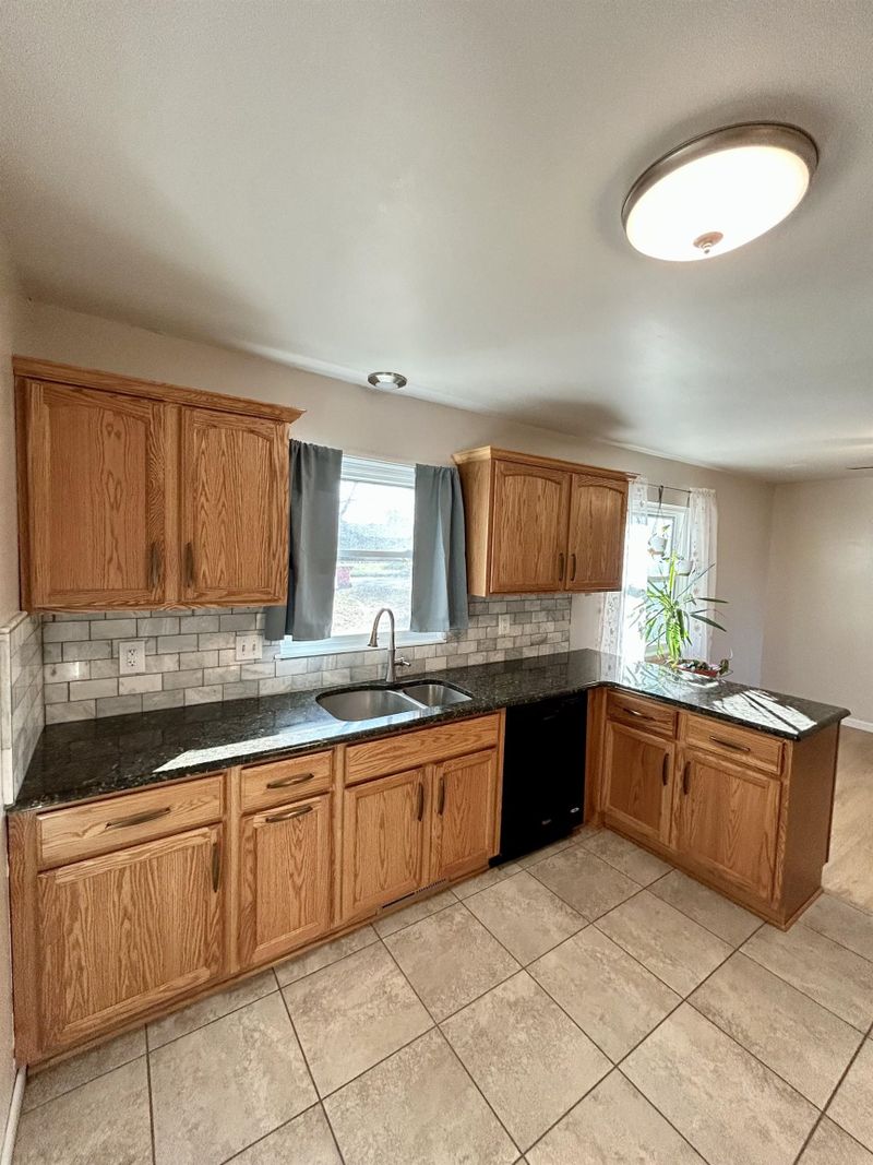 108 Brazos Dr, Goddard, KS 67052