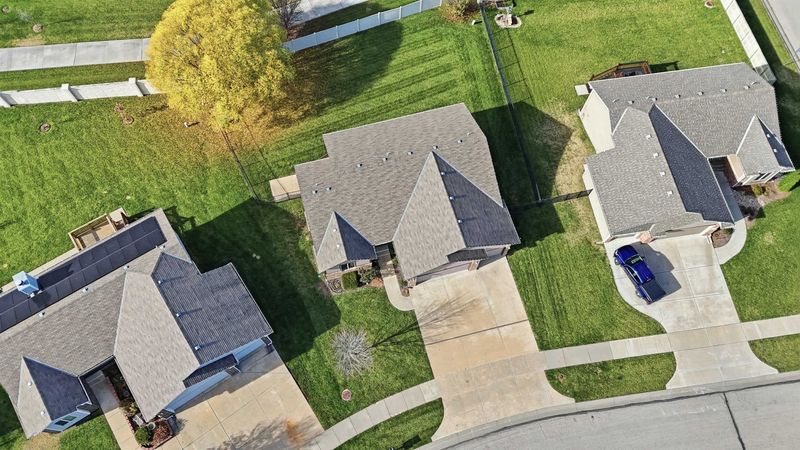 1717 E Aster St, Andover, KS 67002