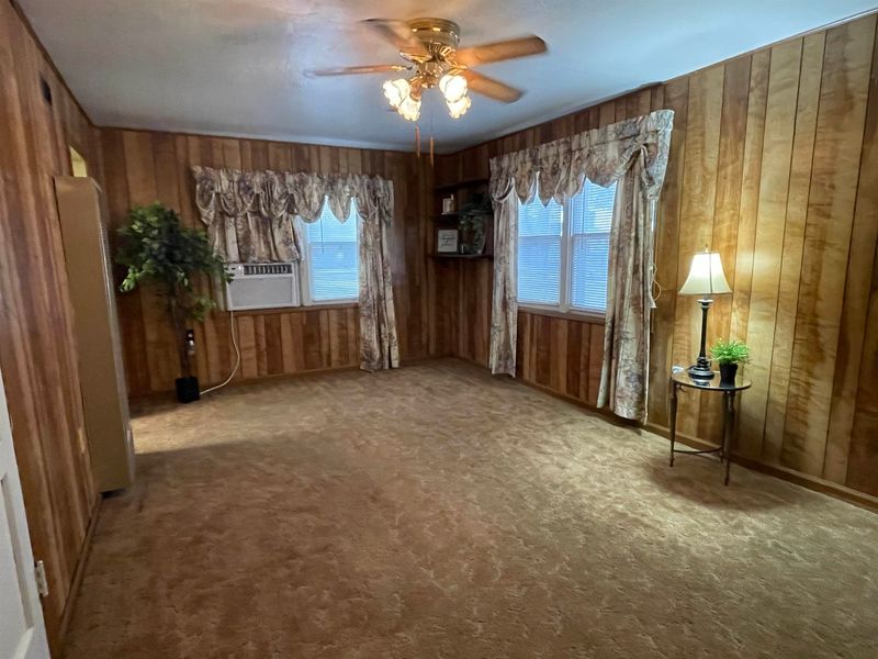 3001 E Locust St, Wichita, KS 67216