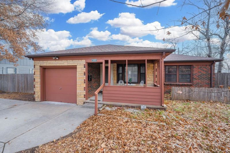 1608 Drollinger St, Wichita, KS 67218