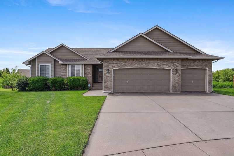 11432 E Pine Meadow Ct, Wichita, KS 67206
