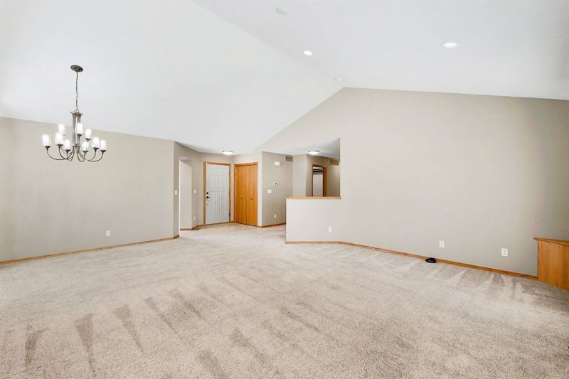 645 N Cedar Downs Cir, Wichita, KS 67235