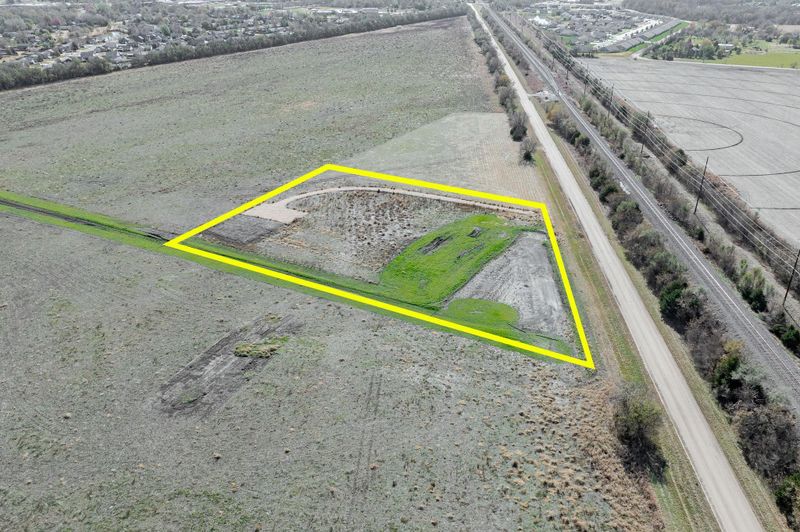 Lot 8 E Bobwhite Est, Valley Center, KS 67147