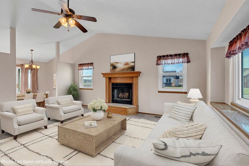 903 E Stetson Cir, Maize, KS 67101
